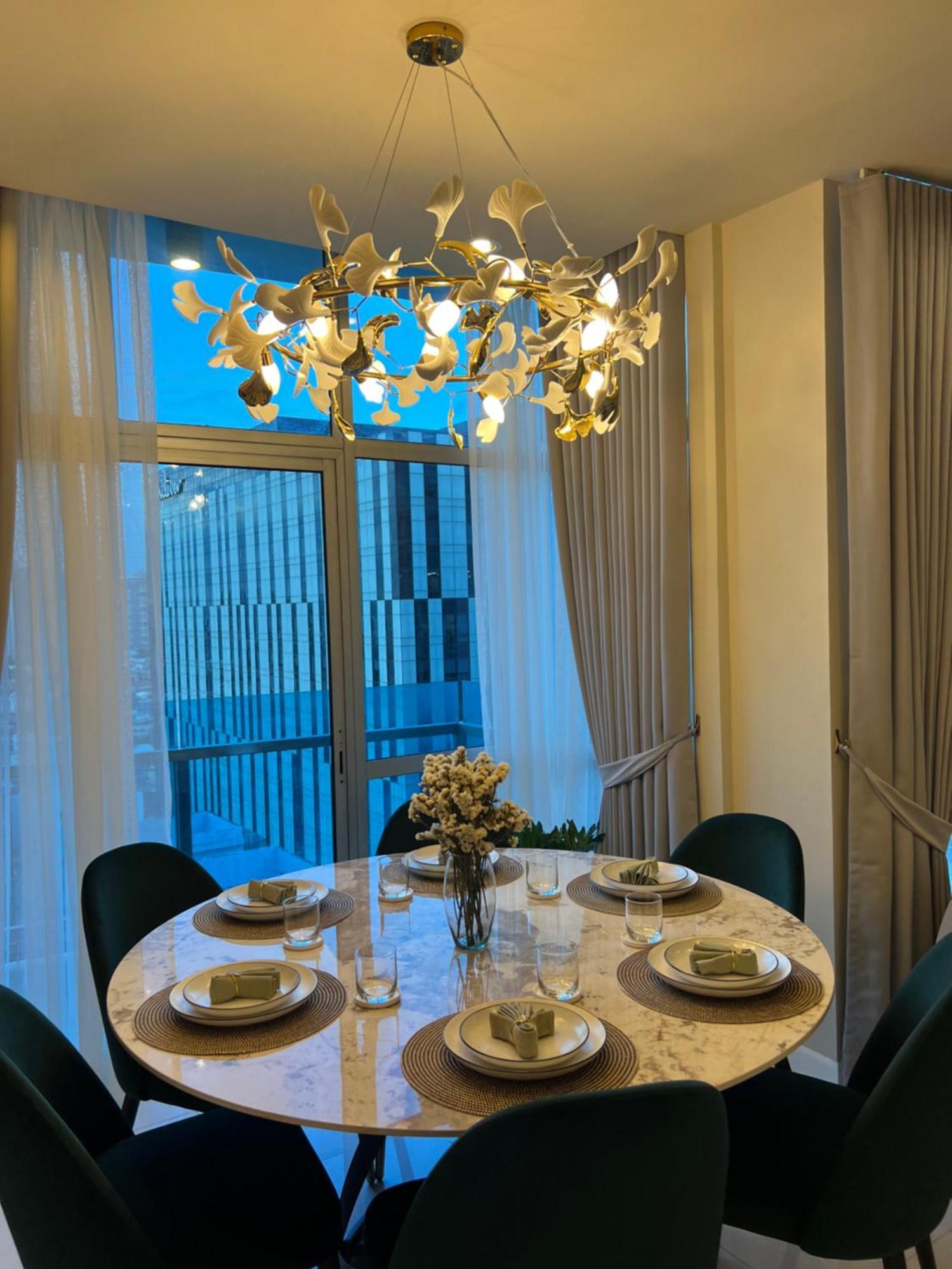 Quite Euro Luxe 3br 7 Mins Walk To High Street