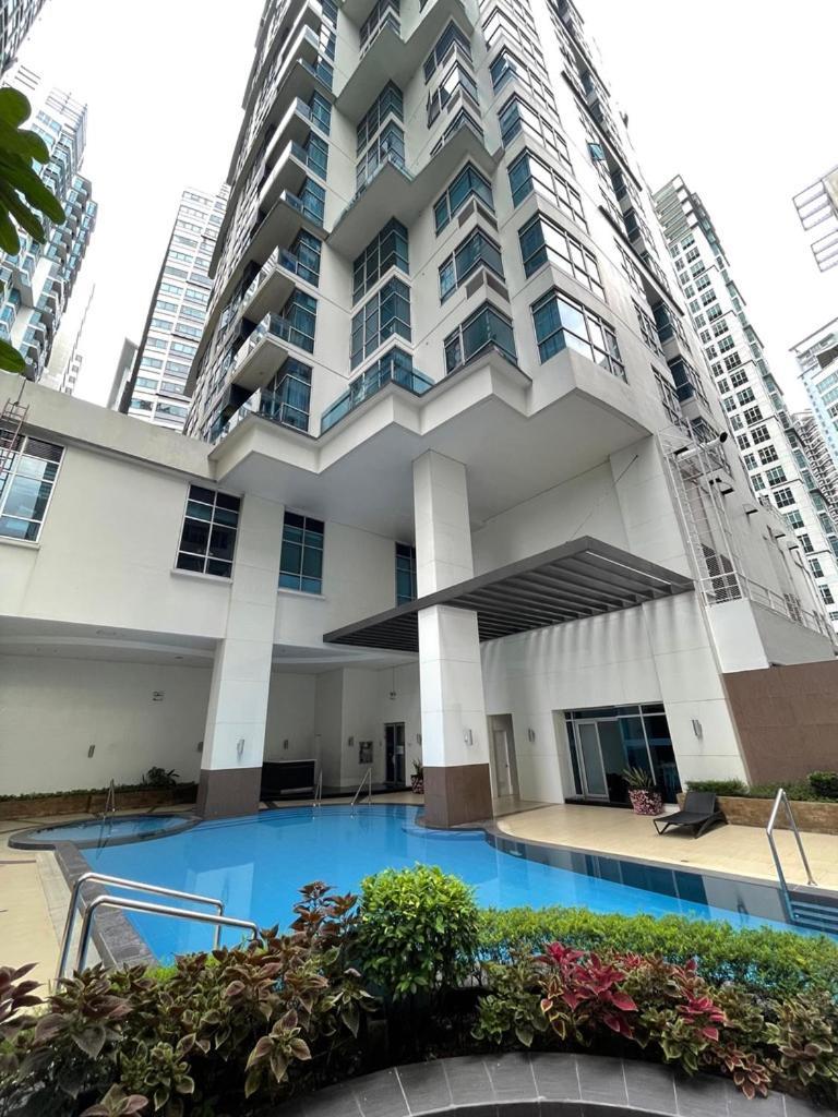 Quite Euro Luxe 3br 7 Mins Walk To High Street Manila